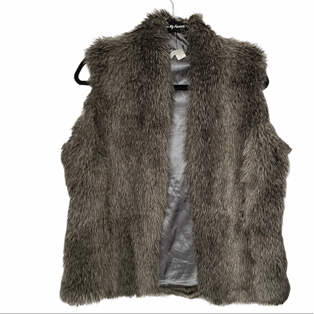 Garnet Hill faux fur vest. EUC. Size S
